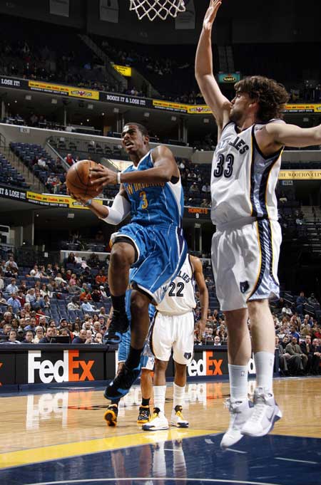 许多年轻人 许多年轻人