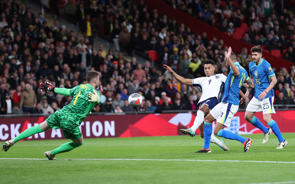 的输出严重 的输出严重