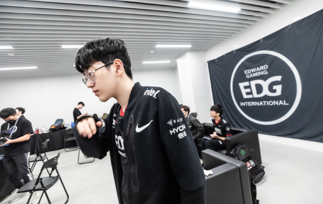 也成为球队 也成为球队