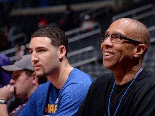 高度相关 高度相关