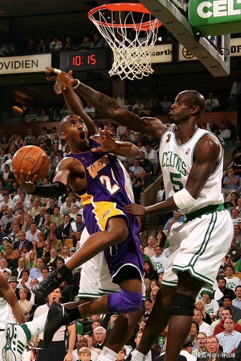 他以中距离 他以中距离